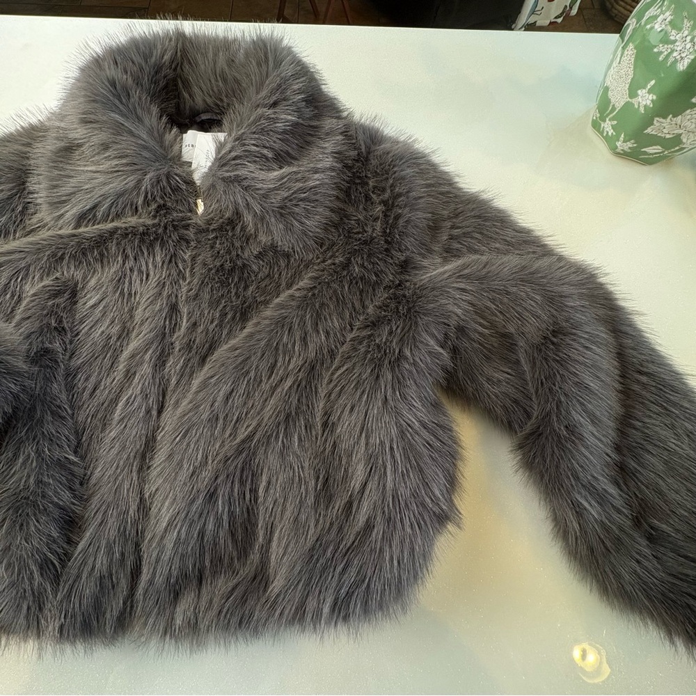Rebecca Minkoff Gray Collar Faux Fur Jacket Gold Zip Cropped At Waist Silk Inner - Picture 3 of 15